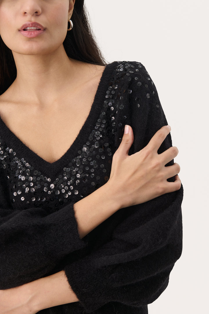 Pull col plongeant et strass