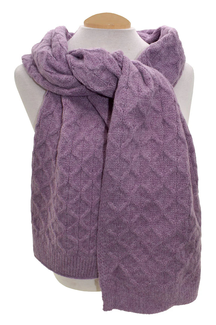 Foulard en tricot à motifs losanges