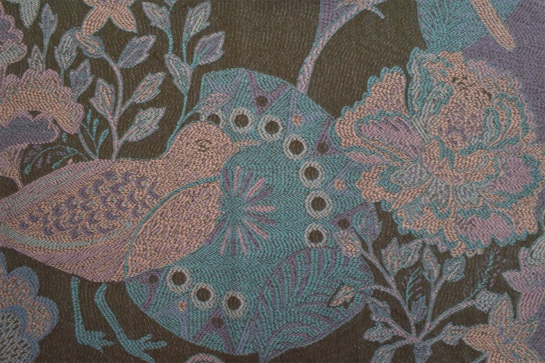 Foulard tissé orné d’un motif d’oiseaux