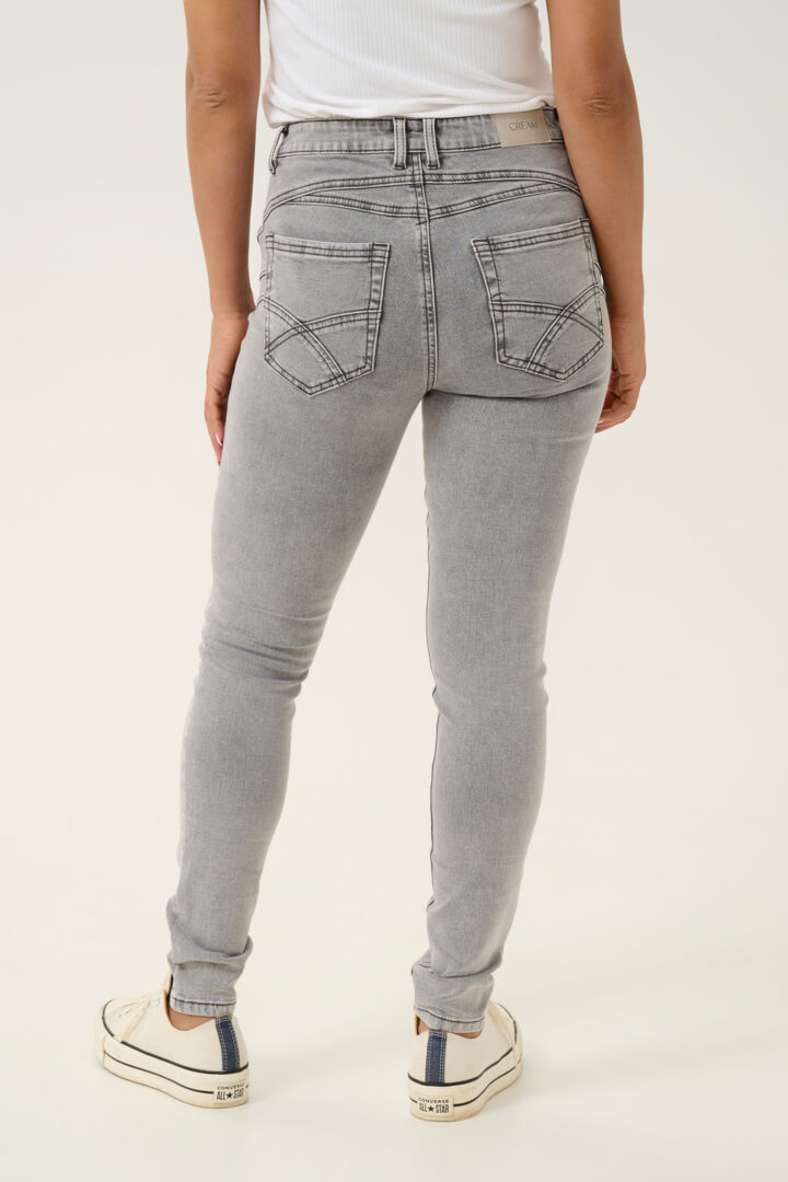 Jeans ajusté gris pâle