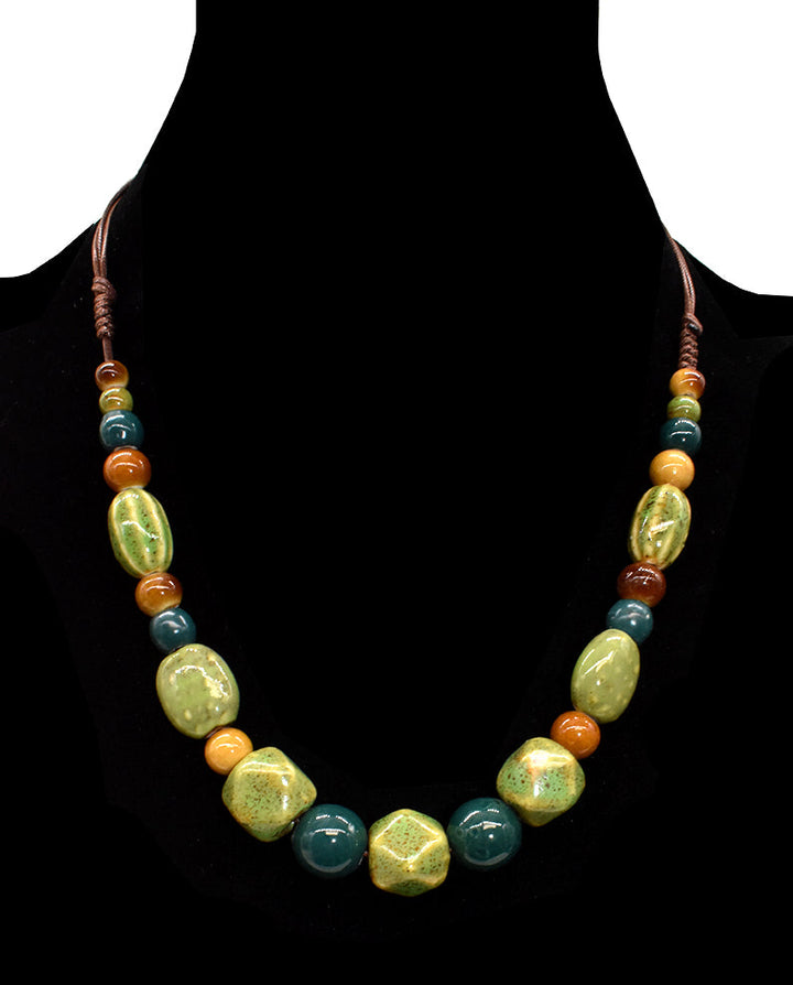 Collier de perles très grandes multicolores