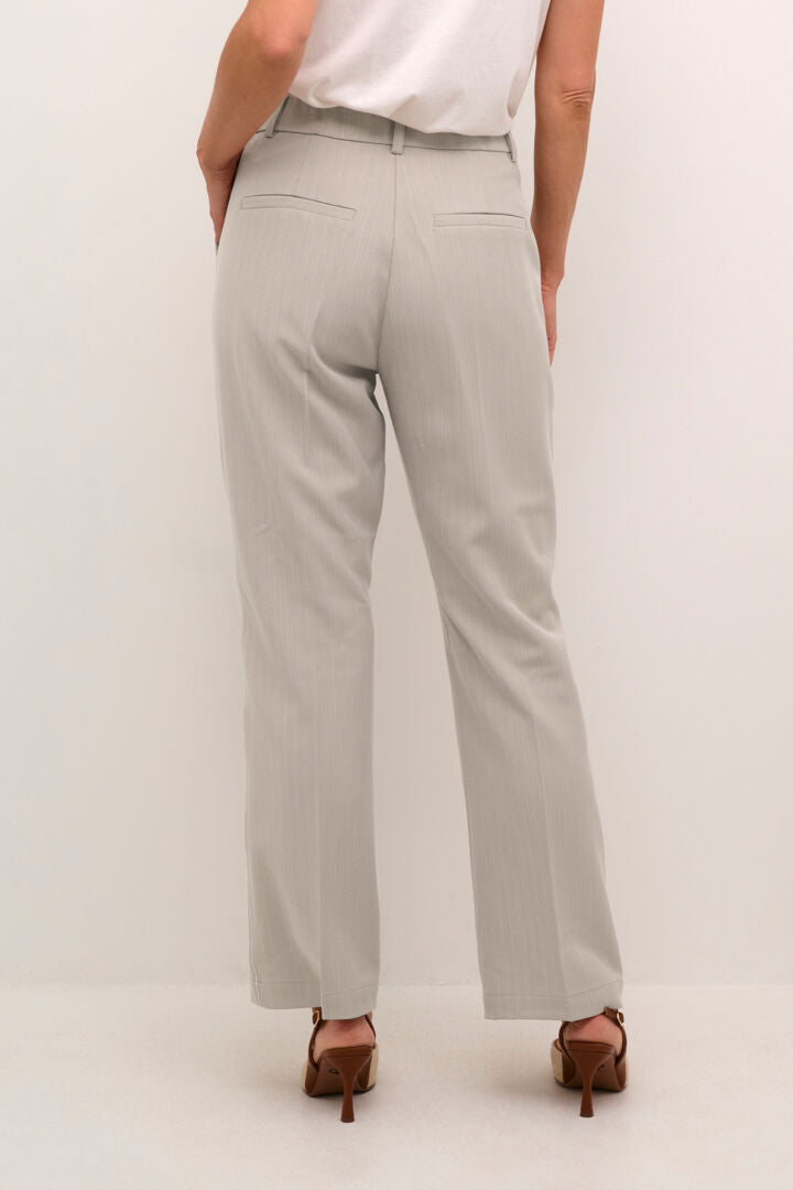 Pantalon avec bande d’encadrement latérale