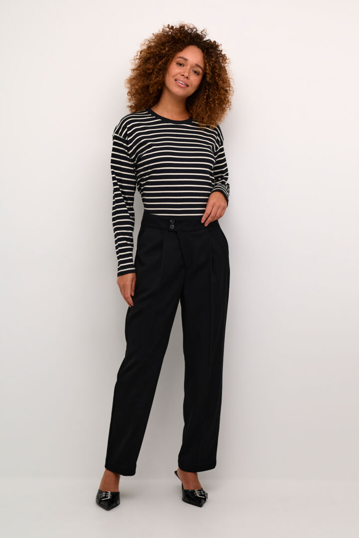 Pantalon de tailleur décentré