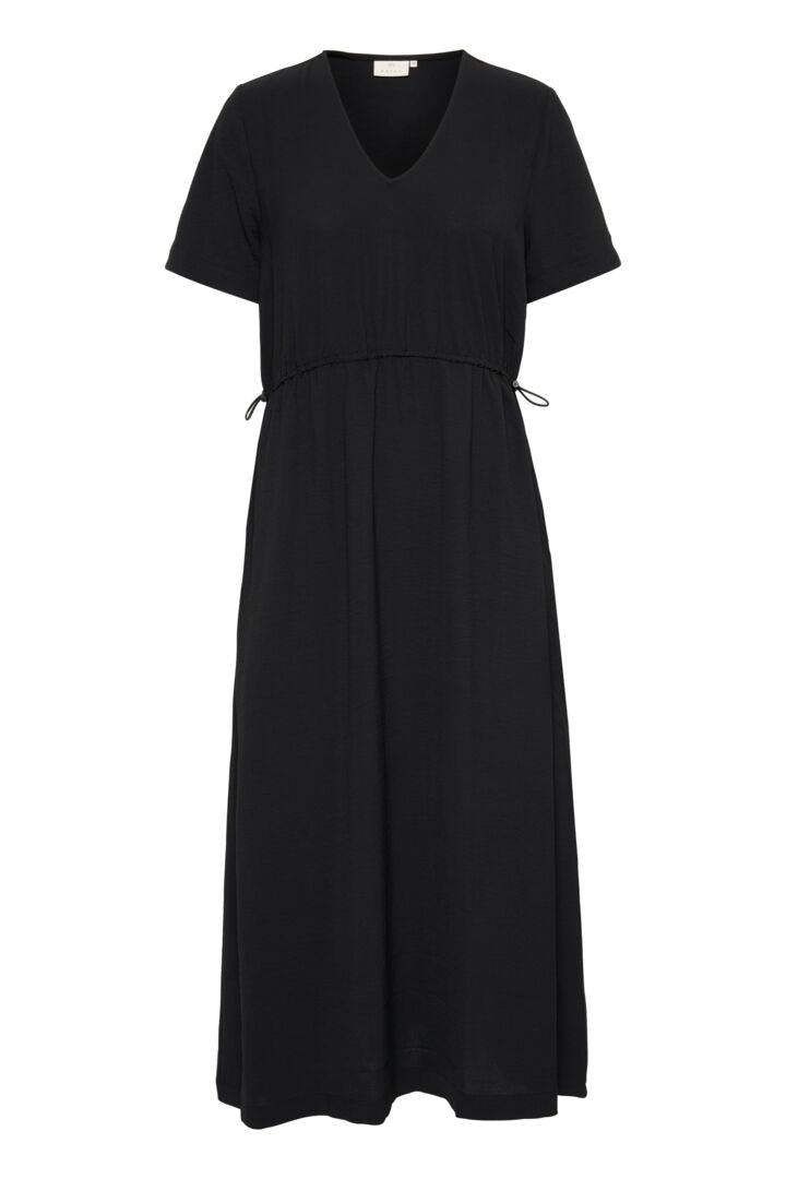 Petite robe noire maxi