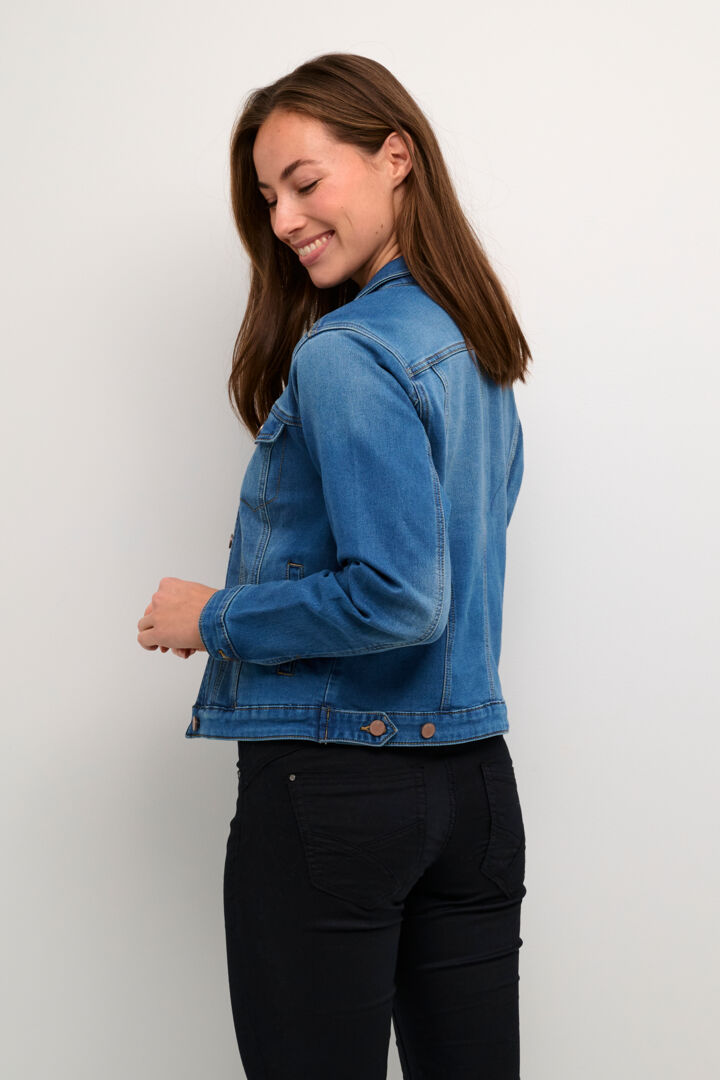 Veste en jean intemporelle