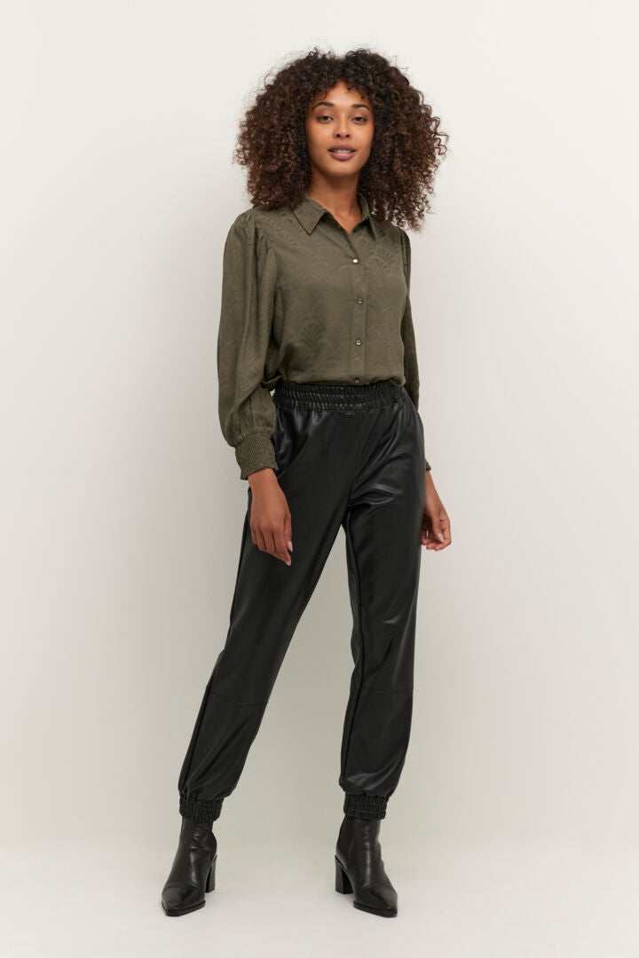 Pantalon en cuir végane